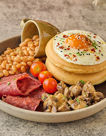 Why Habun’s Londoner’s Platter is the Ultimate Fusion Breakfast