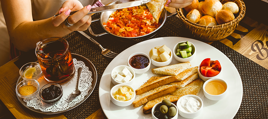 Breakfast Spots in Ras Al Khaimah Worth the Drive